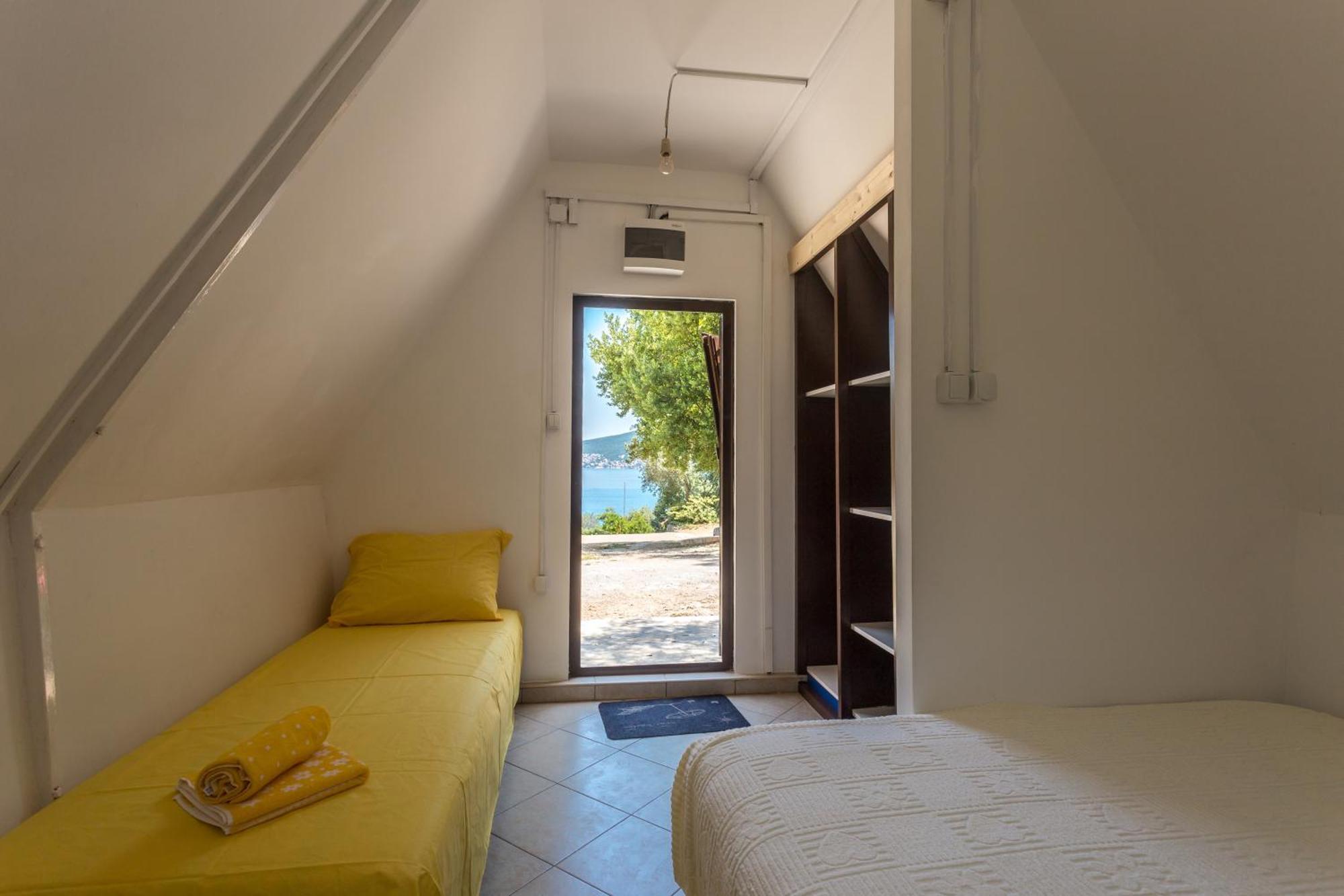 Apartments And Bungalows Mimoza Baosici Herceg Novi Rum bild